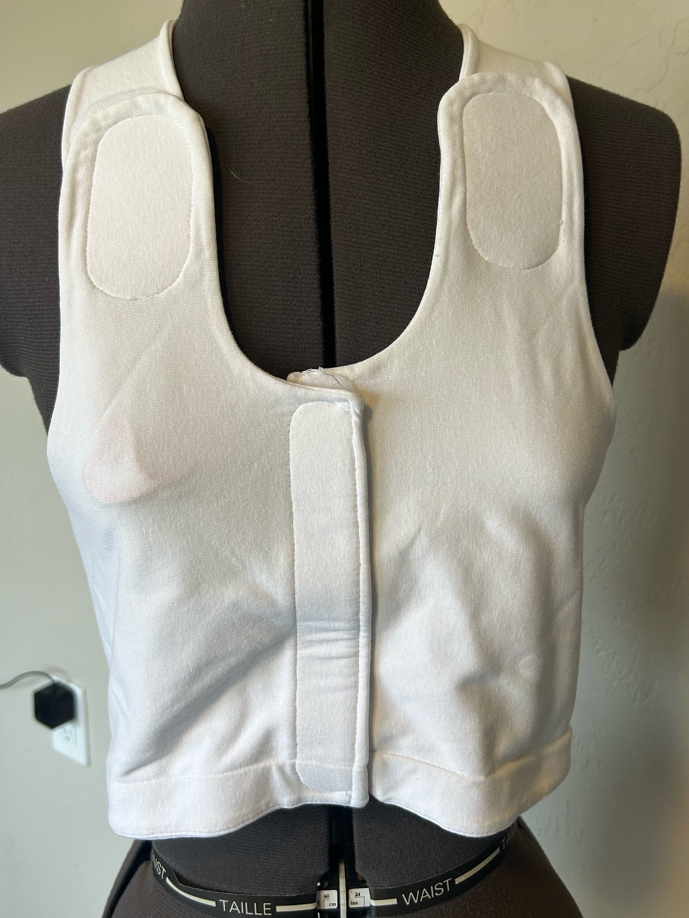 Medebra Postpartum Essentials Sleep Bra White XL B-D Wireless Front Closure(1988